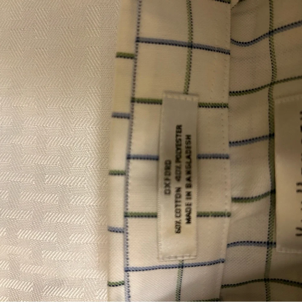 Van Heusen Men's White and Blue Plaid Shirt. - Picture 5 of 6